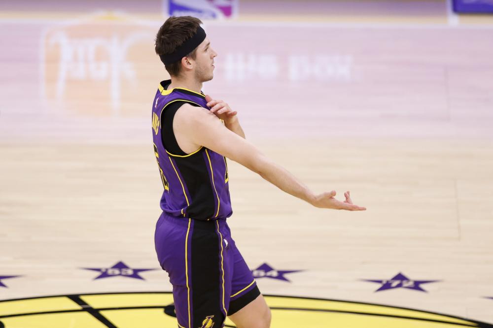 陷入被动 陷入被动